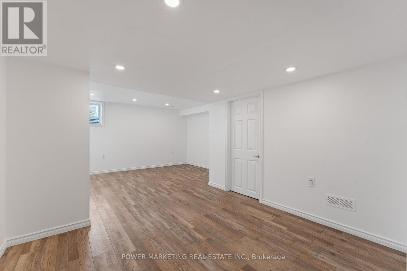 Photo 24 of 701 Megrez Way, Ottawa ON