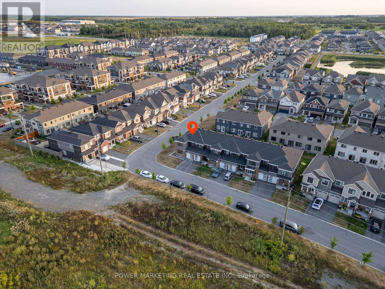 Photo 30 of 701 Megrez Way, Ottawa ON