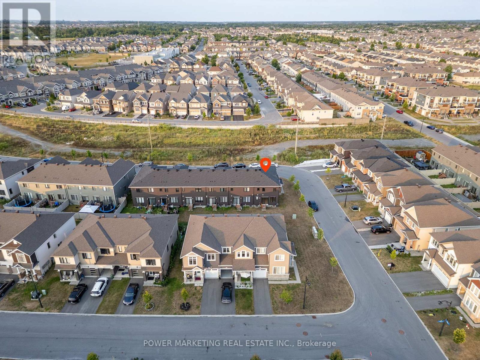 Photo 32 of 701 Megrez Way, Ottawa ON