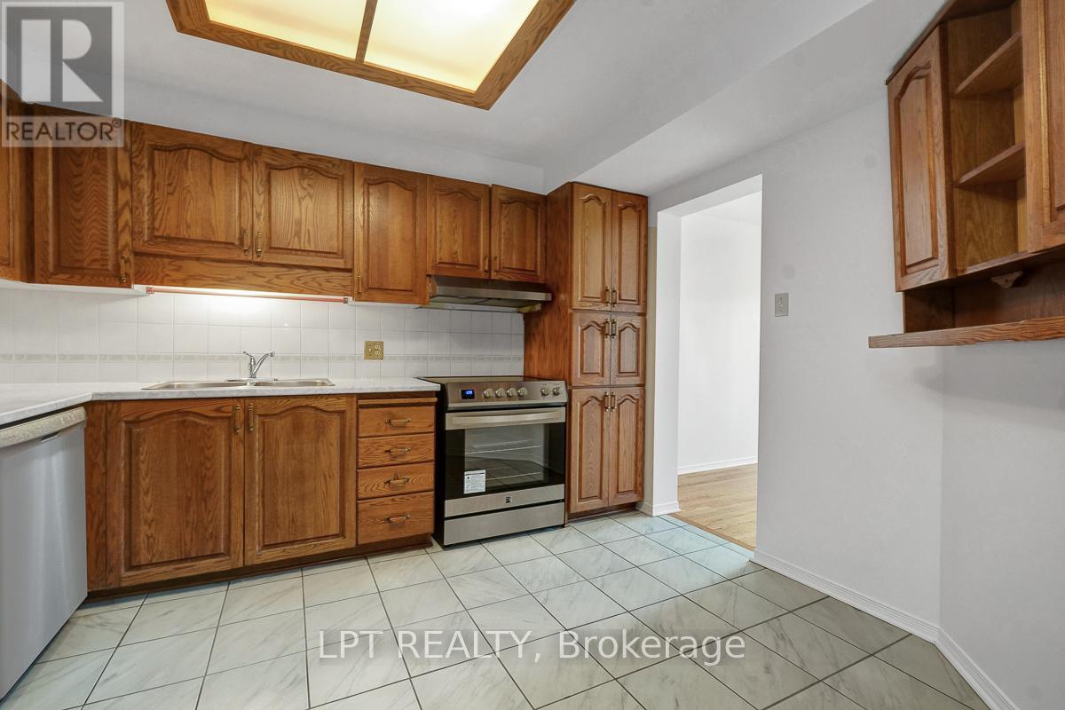 Photo 18 of 6 Sandcliffe Terrace, Ottawa ON