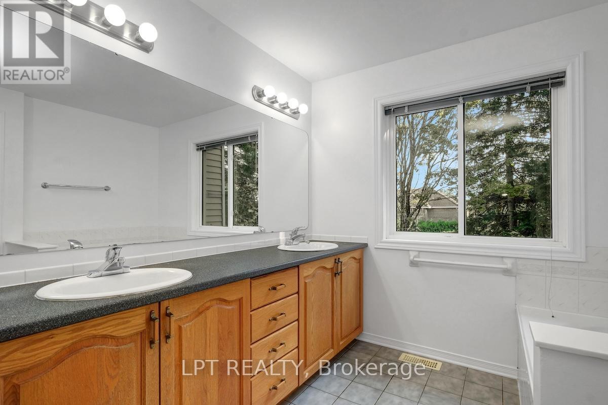 Photo 24 of 6 Sandcliffe Terrace, Ottawa ON