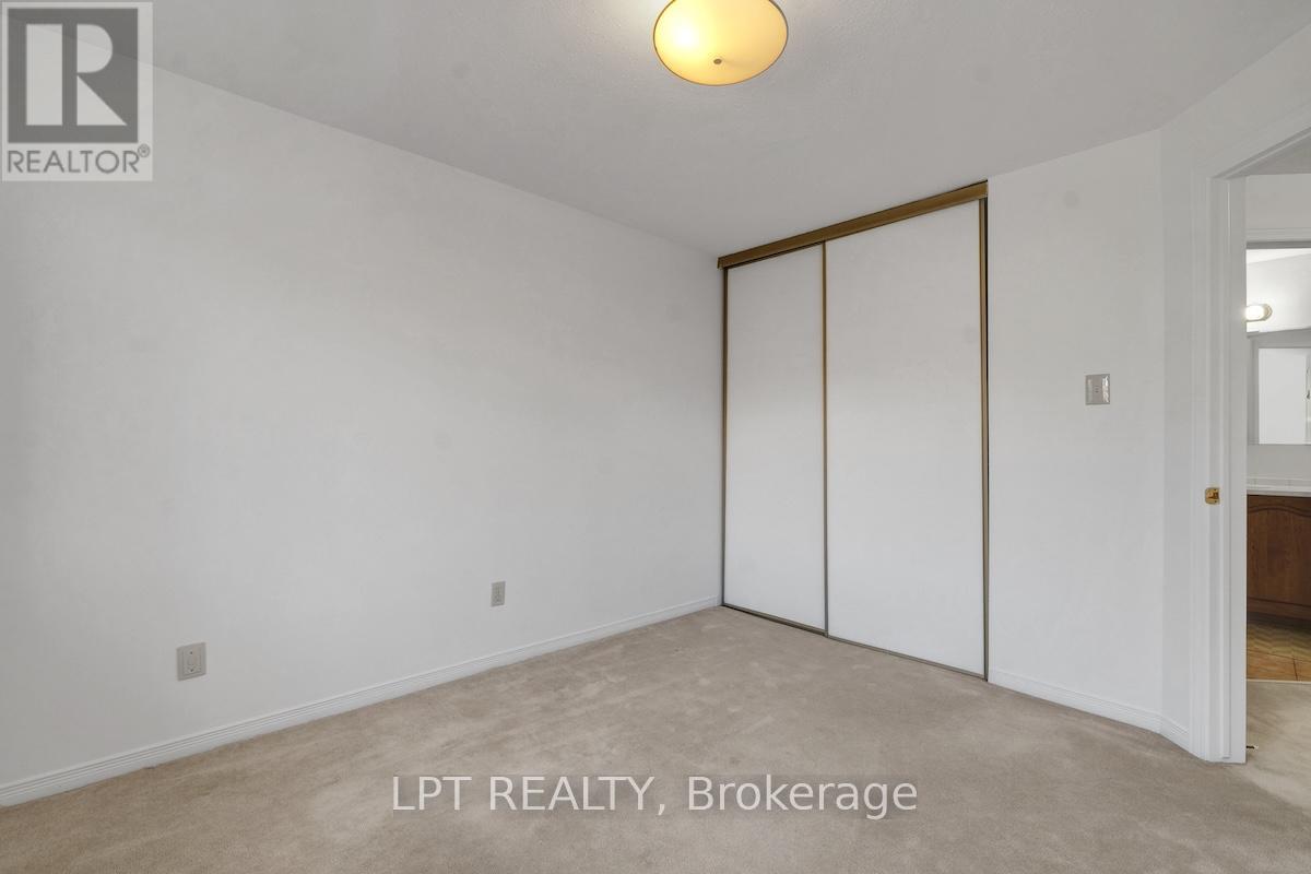 Photo 28 of 6 Sandcliffe Terrace, Ottawa ON