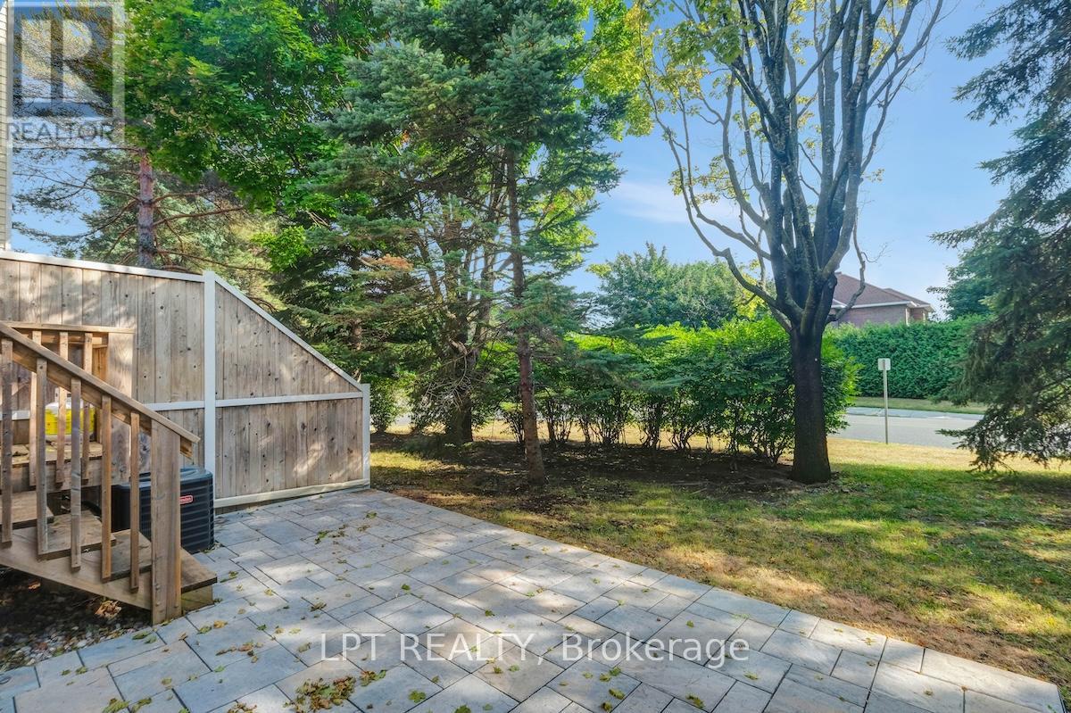 Photo 37 of 6 Sandcliffe Terrace, Ottawa ON
