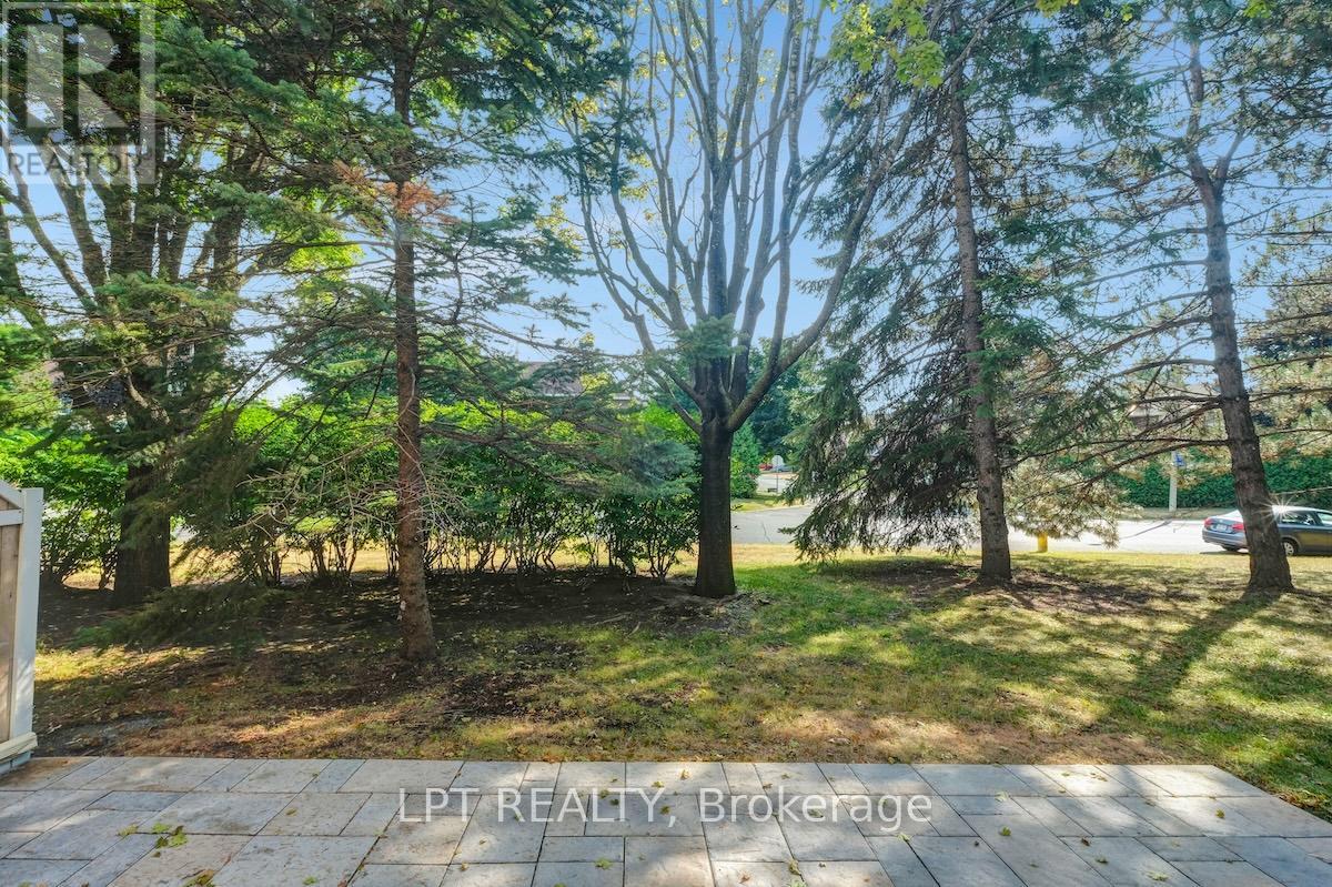 Photo 38 of 6 Sandcliffe Terrace, Ottawa ON