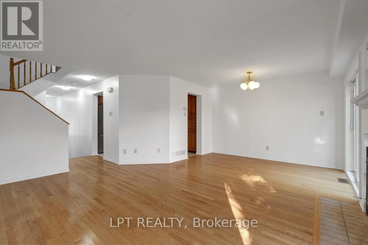 Photo 8 of 6 Sandcliffe Terrace, Ottawa ON