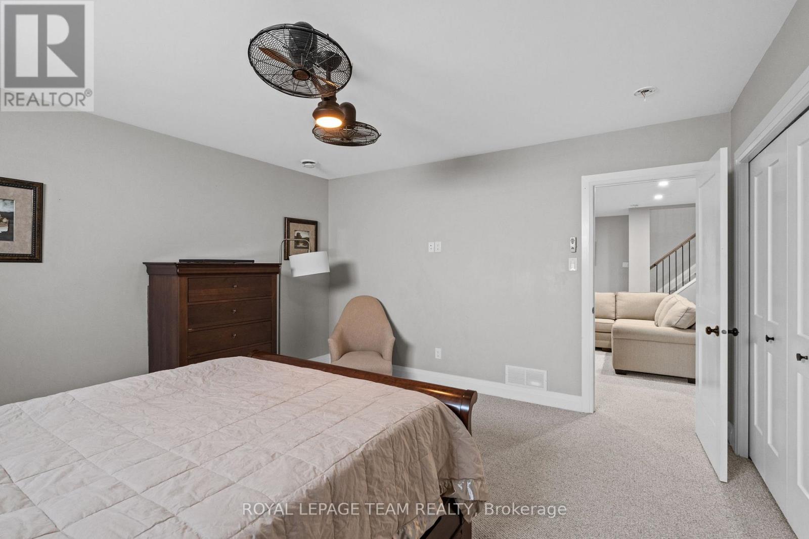 Photo 36 of 14 Granite Street, Clarencerockland ON