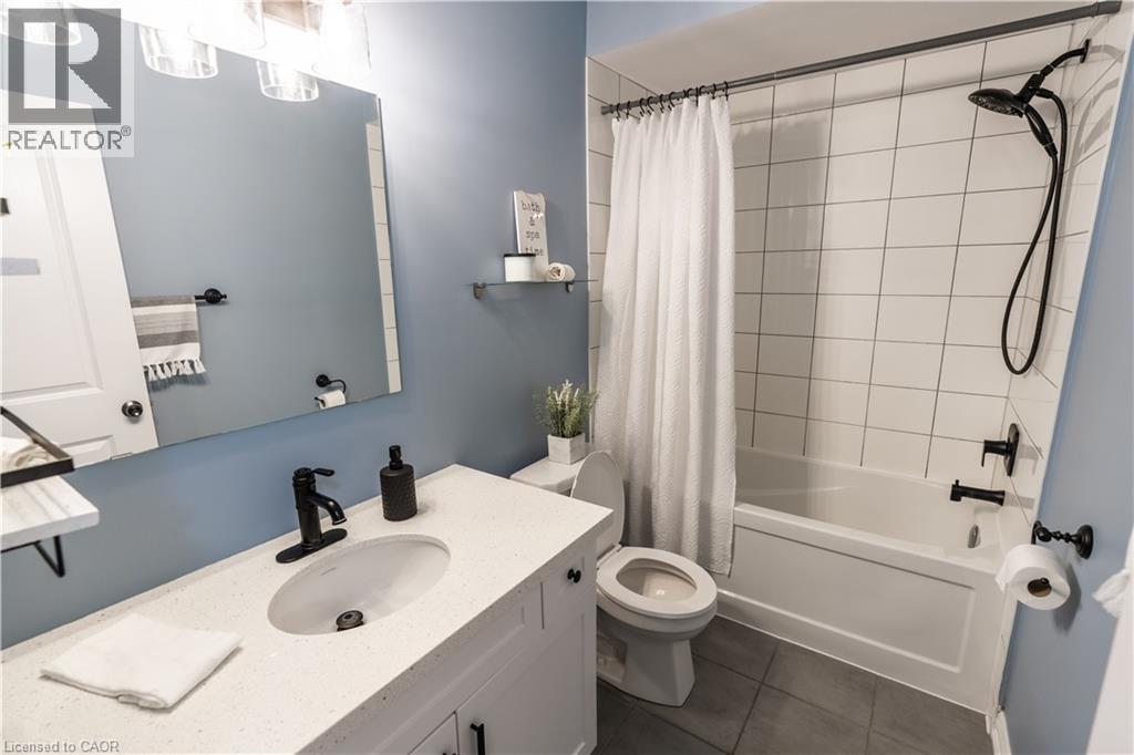 Photo 5 of 403 Westwood Drive Unit 30, Kitchener ON