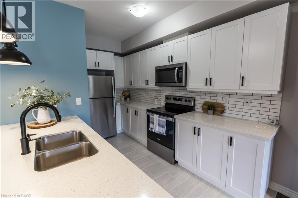 Photo 18 of 403 Westwood Drive Unit 30, Kitchener ON