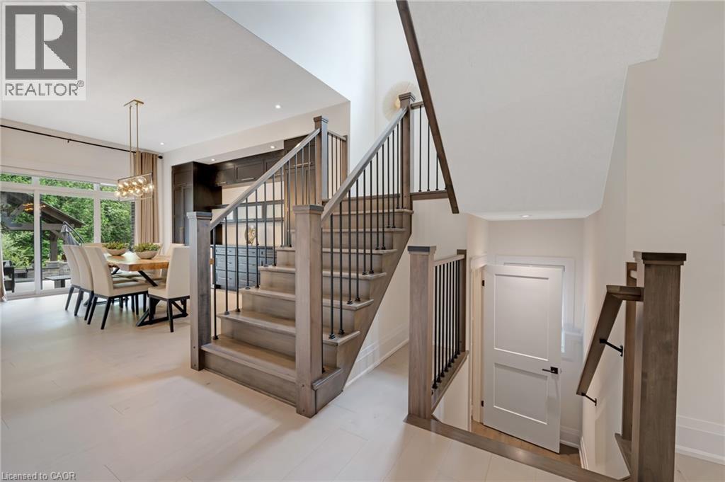 Photo 7 of 521 Bridgemill Crescent, Kitchener ON