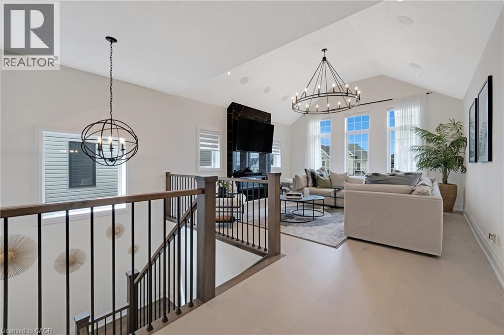 Photo 20 of 521 Bridgemill Crescent, Kitchener ON
