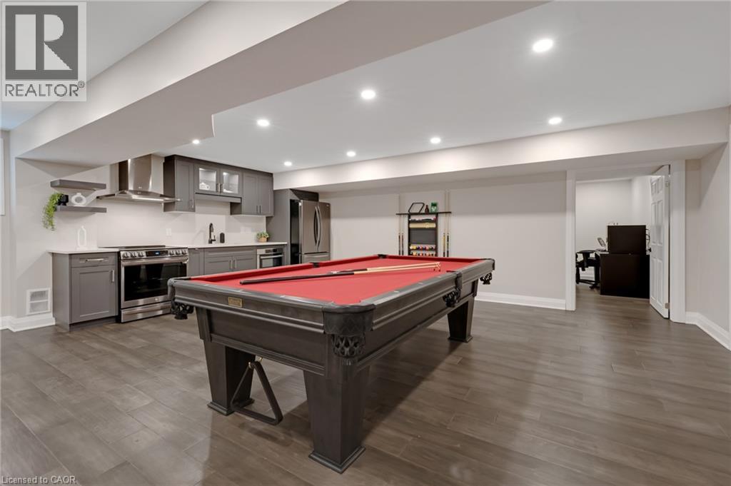 Photo 35 of 521 Bridgemill Crescent, Kitchener ON