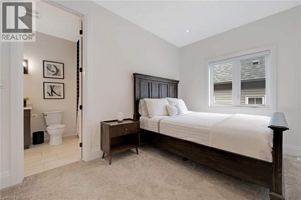 Photo 25 of 521 Bridgemill Crescent, Kitchener ON