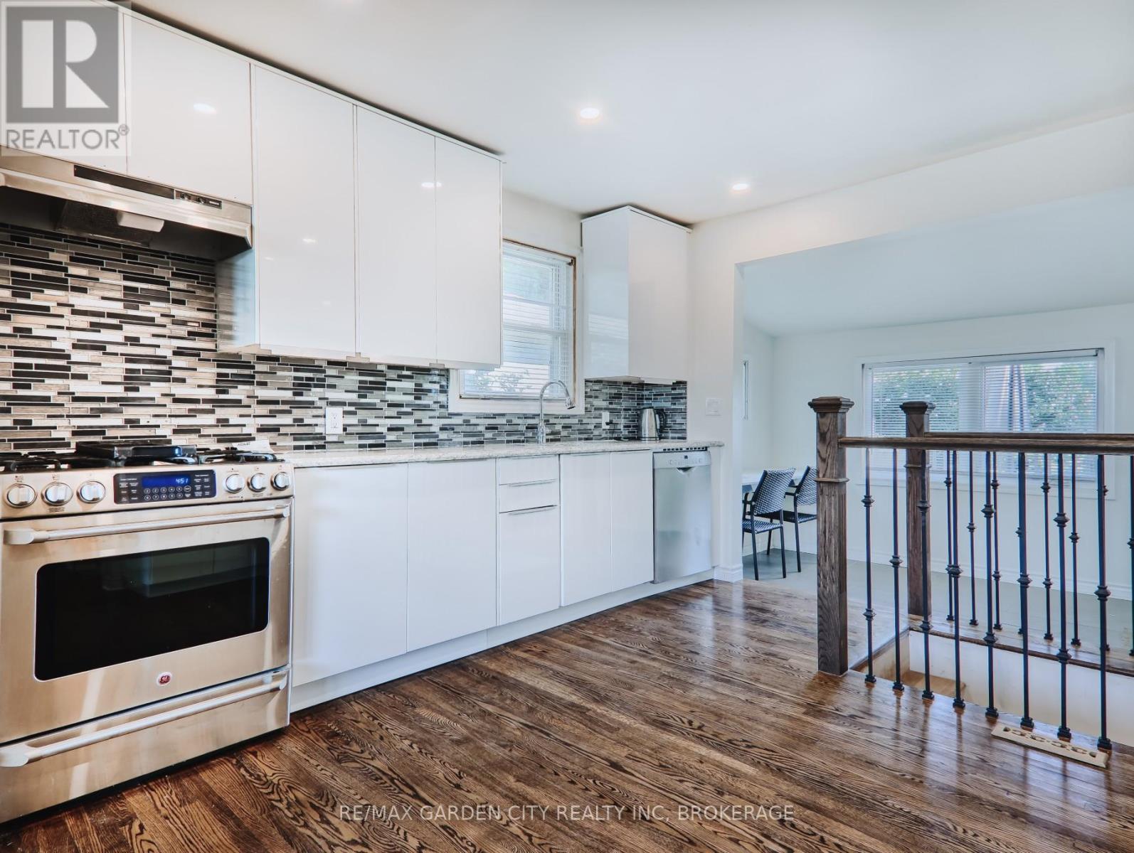 Photo 36 of 2430 Red Maple Avenue, Lincoln ON