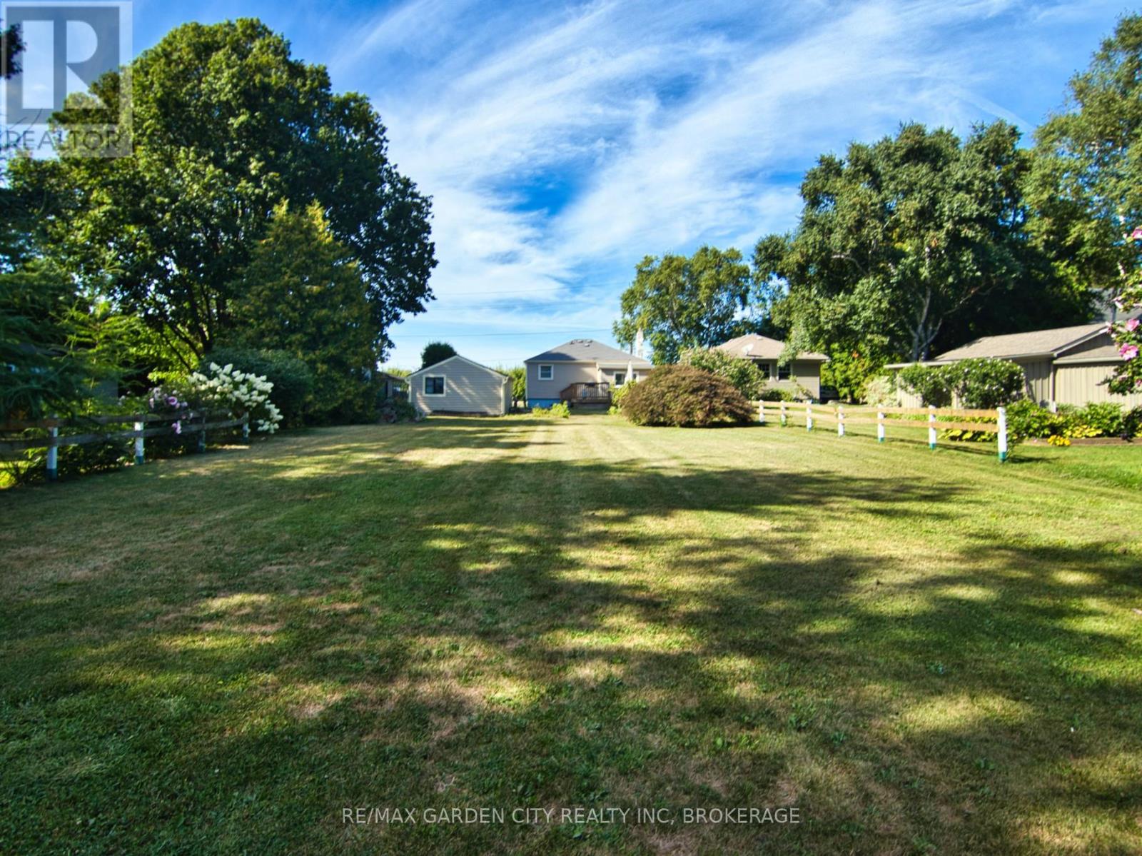 Photo 40 of 2430 Red Maple Avenue, Lincoln ON