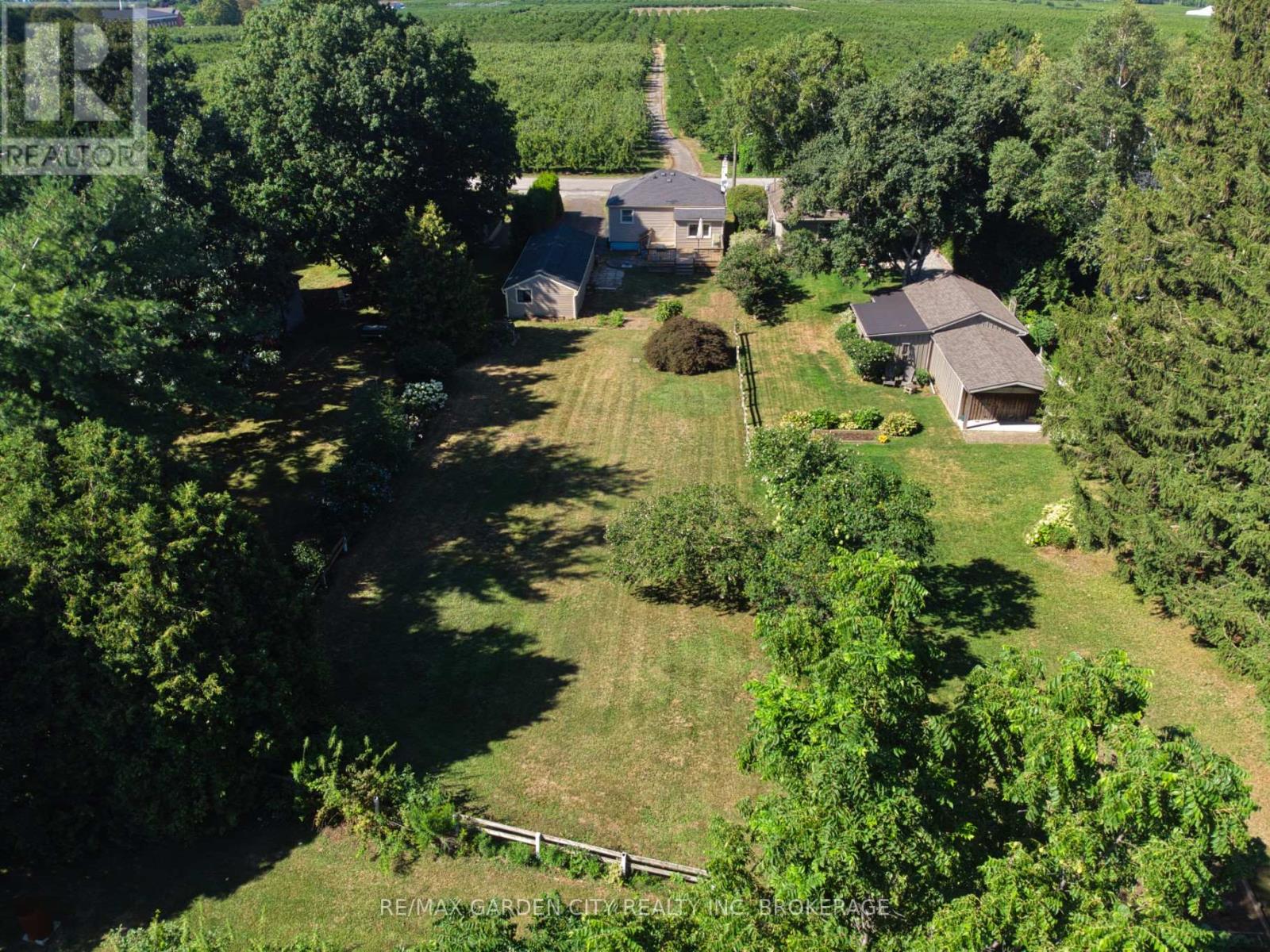 Photo 20 of 2430 Red Maple Avenue, Lincoln ON