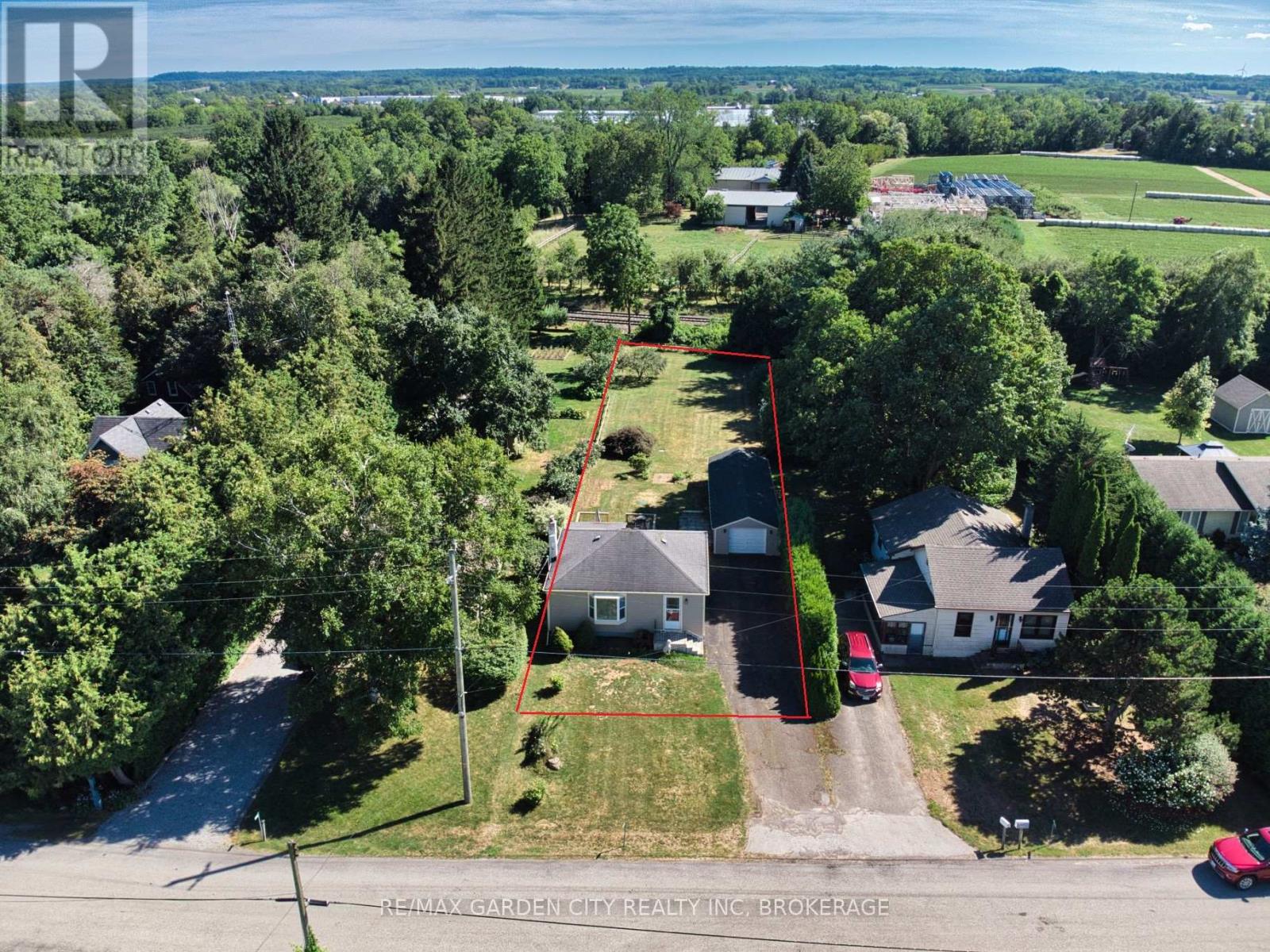 Photo 35 of 2430 Red Maple Avenue, Lincoln ON