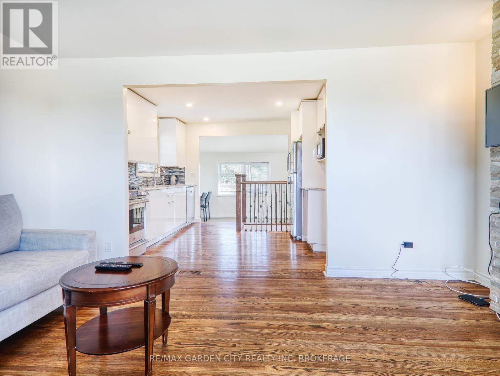 Photo 21 of 2430 Red Maple Avenue, Lincoln ON