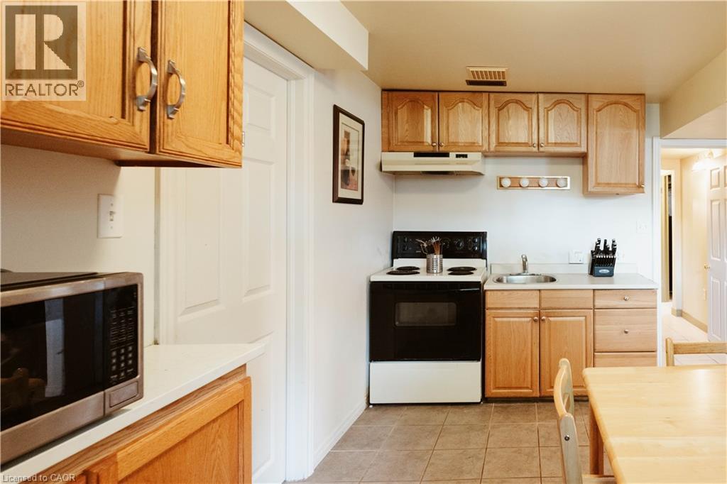 Photo 35 of 642 Cedargrove Place, Waterloo ON