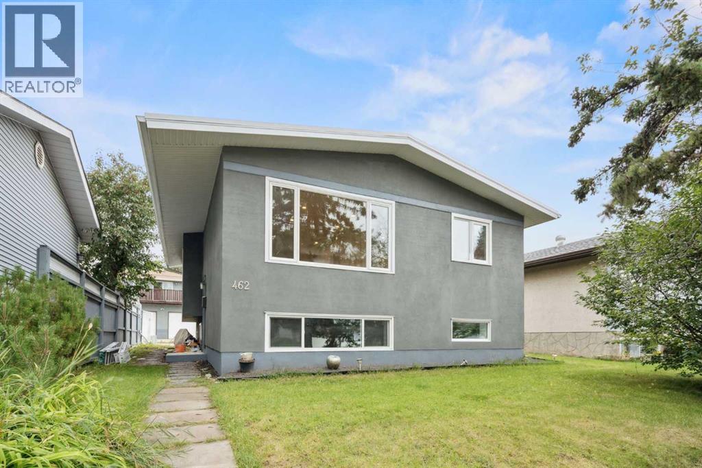 Single Family House Bi-level for Sale in   Avenue NE Huntington Hills Calgary 