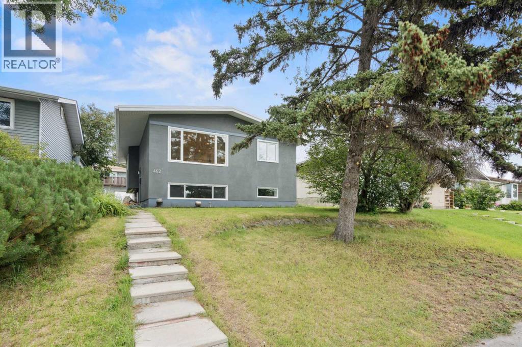 Single Family House Bi-level for Sale in   Avenue NE Huntington Hills Calgary 