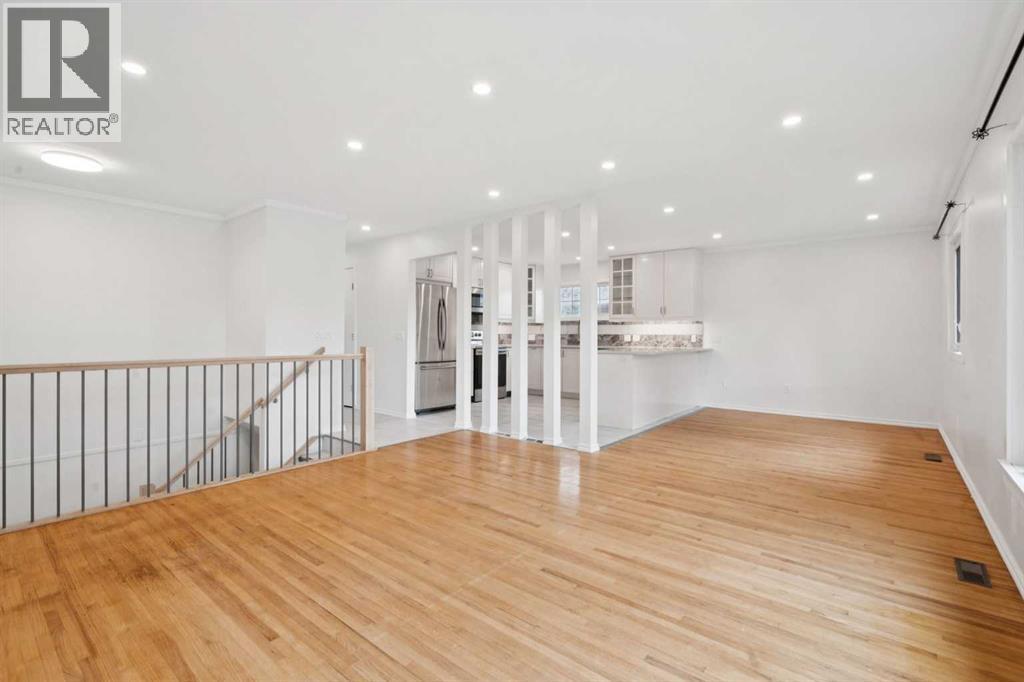 Single Family House Bi-level for Sale in   Avenue NE Huntington Hills Calgary 