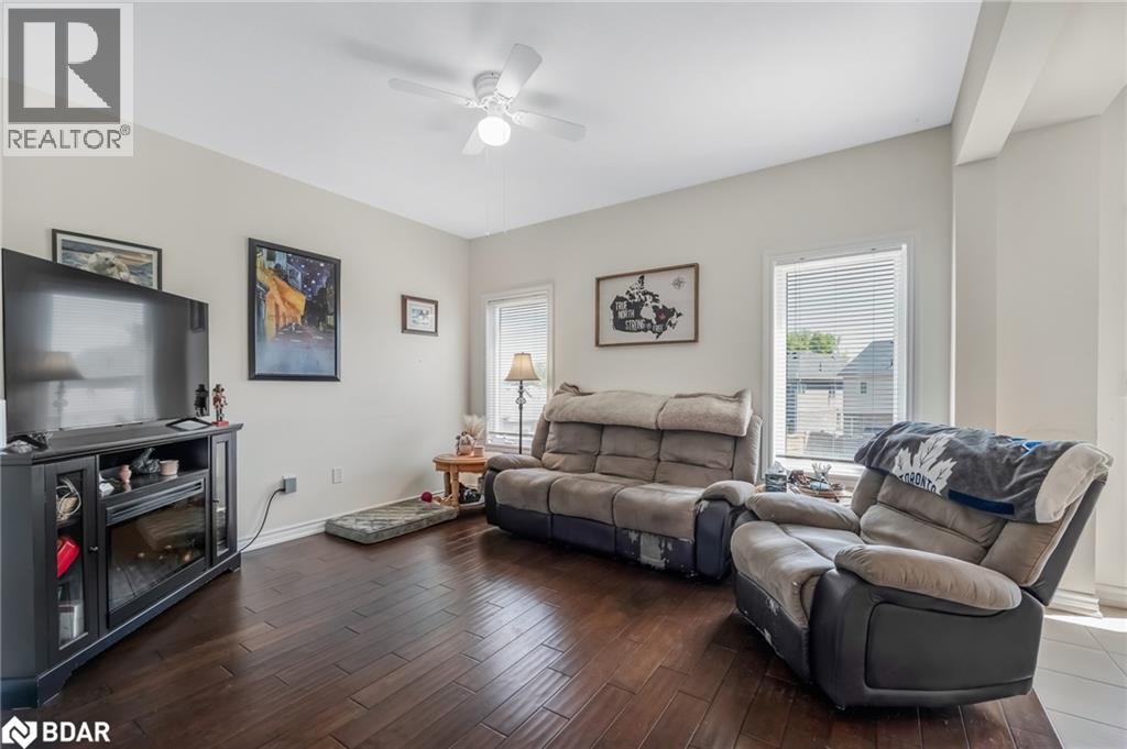 Photo 1 of 206 Isabella Drive, Orillia ON