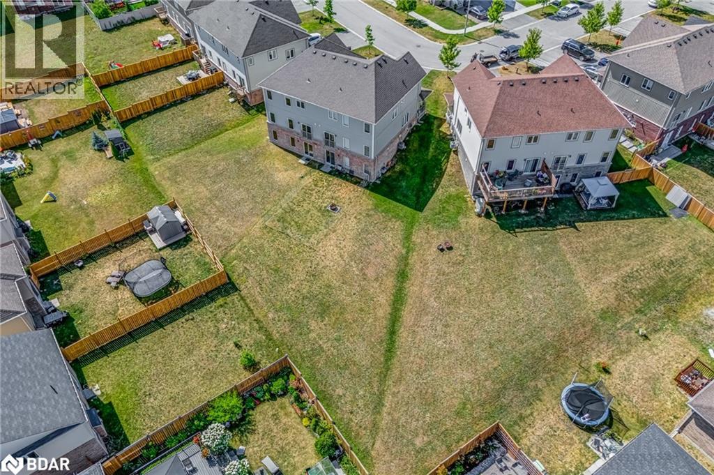 Photo 25 of 206 Isabella Drive, Orillia ON