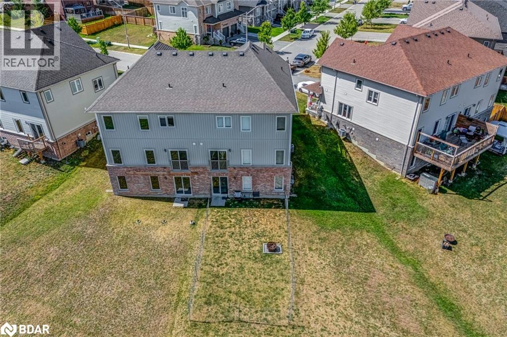 Photo 16 of 206 Isabella Drive, Orillia ON