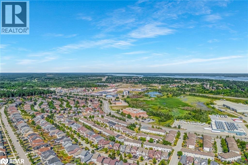 Photo 5 of 206 Isabella Drive, Orillia ON