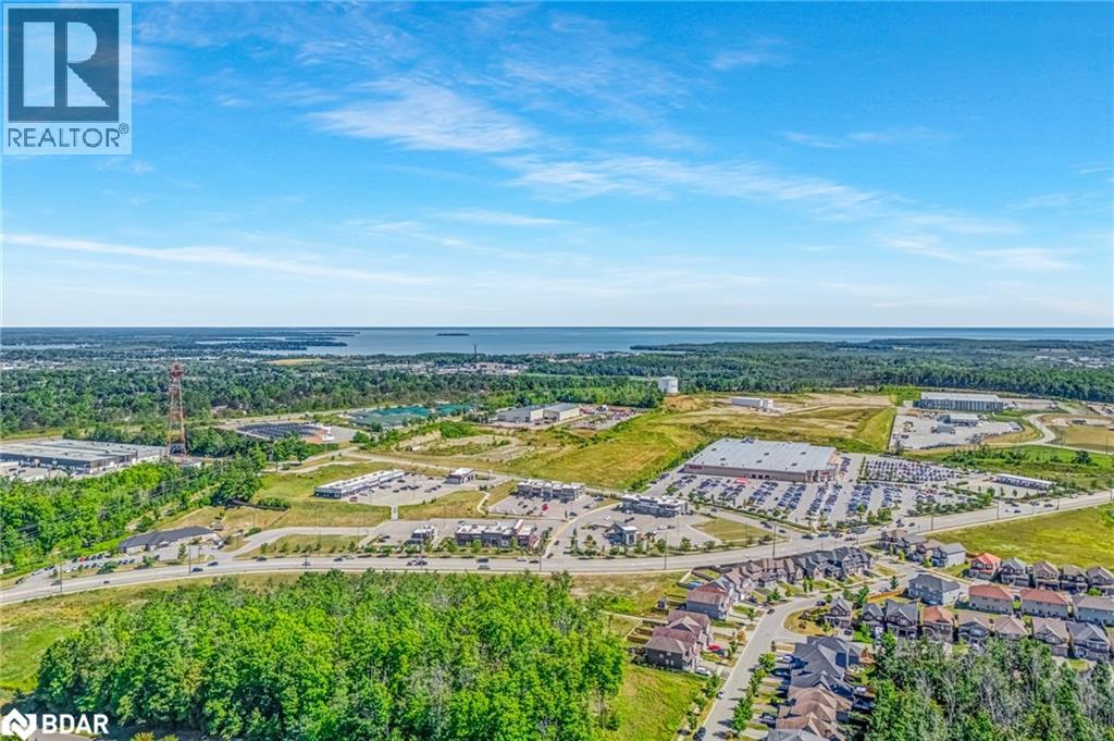 Photo 28 of 206 Isabella Drive, Orillia ON