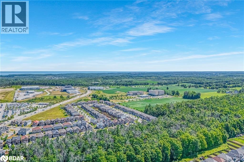 Photo 17 of 206 Isabella Drive, Orillia ON