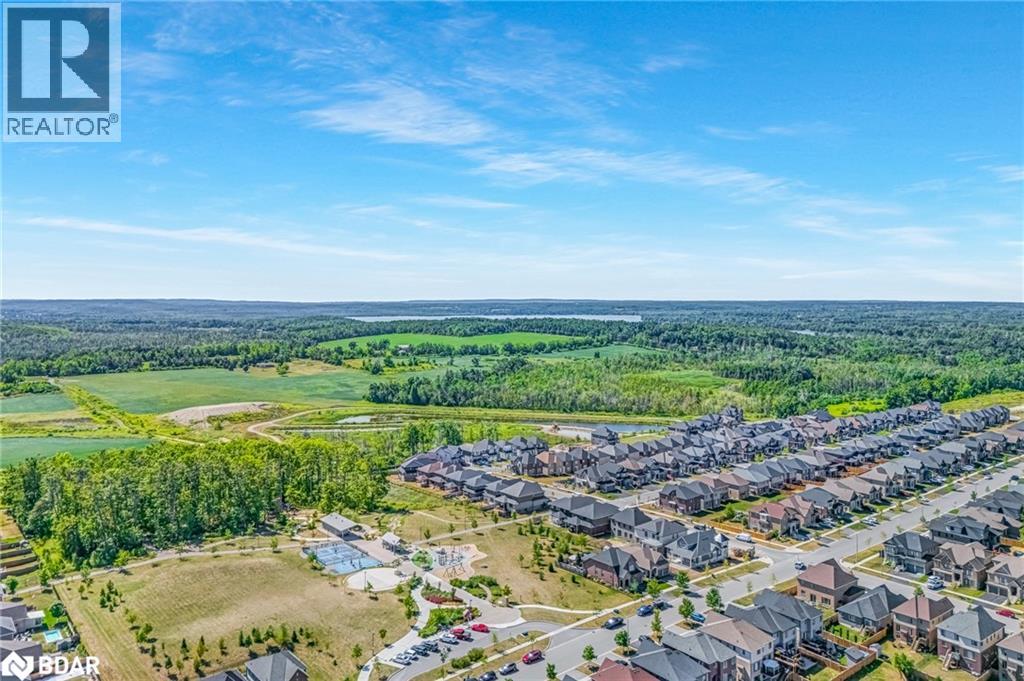 Photo 18 of 206 Isabella Drive, Orillia ON