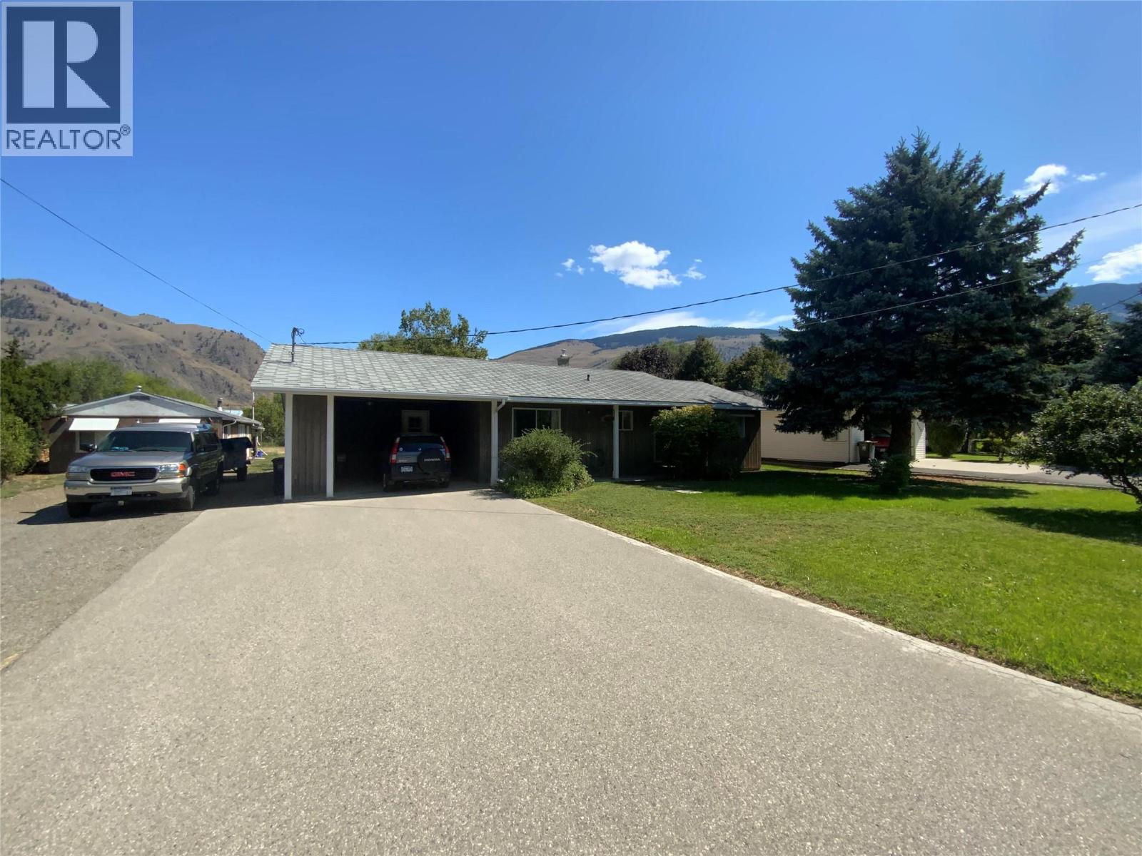 2116 Main Street, Cawston