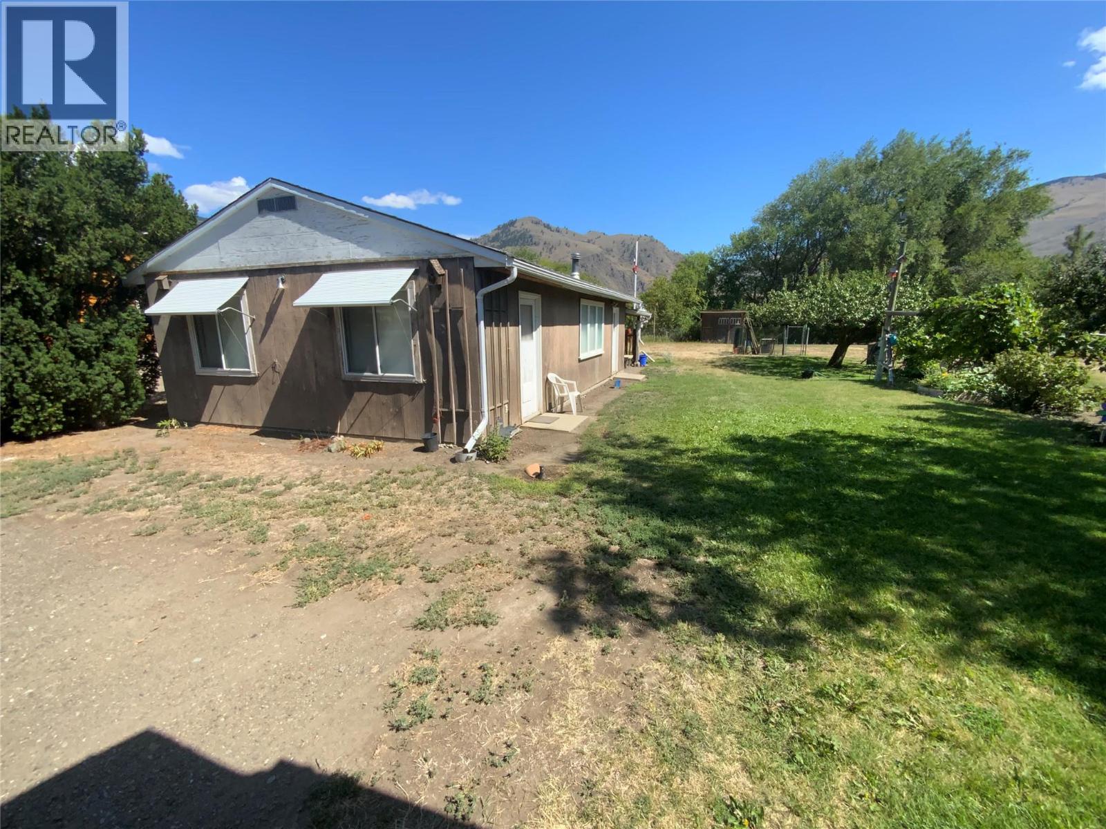 2116 Main Street, Cawston