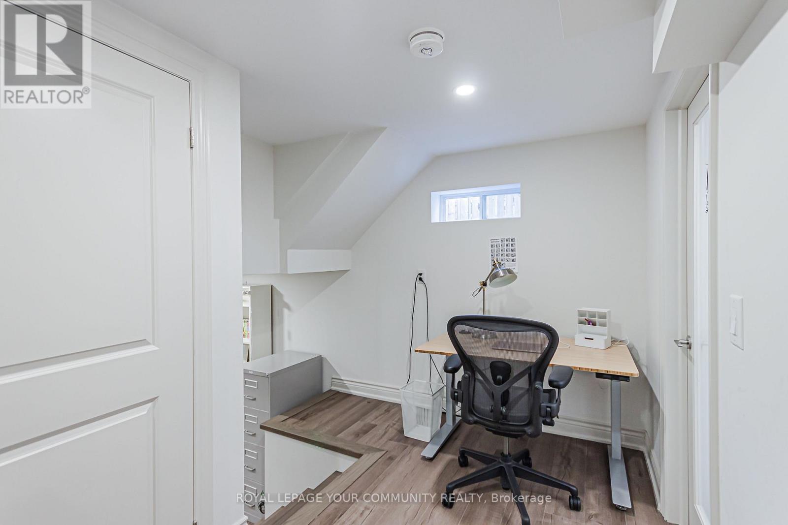 Photo 13 of 2903 Salerno Crescent, Mississauga ON