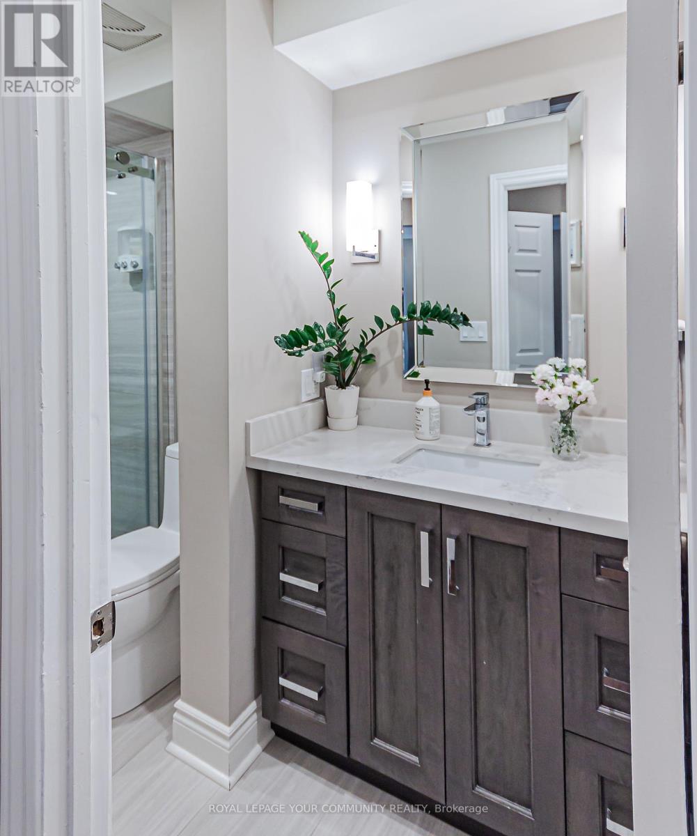 Photo 26 of 2903 Salerno Crescent, Mississauga ON
