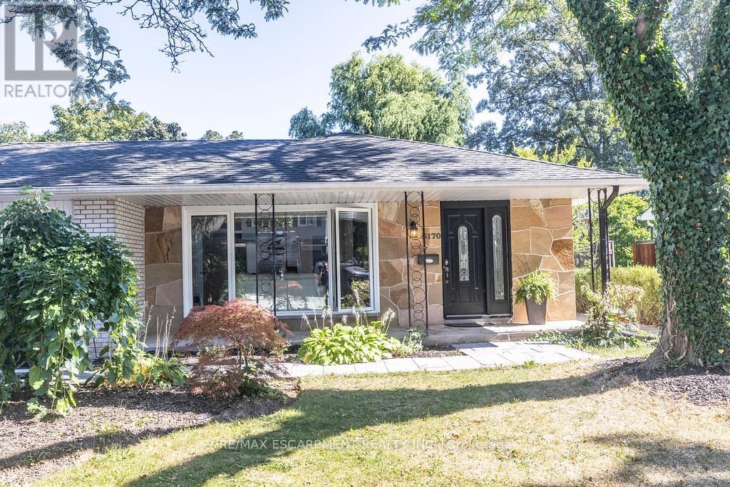 Photo 21 of 5170 Tamarac Drive, Burlington ON