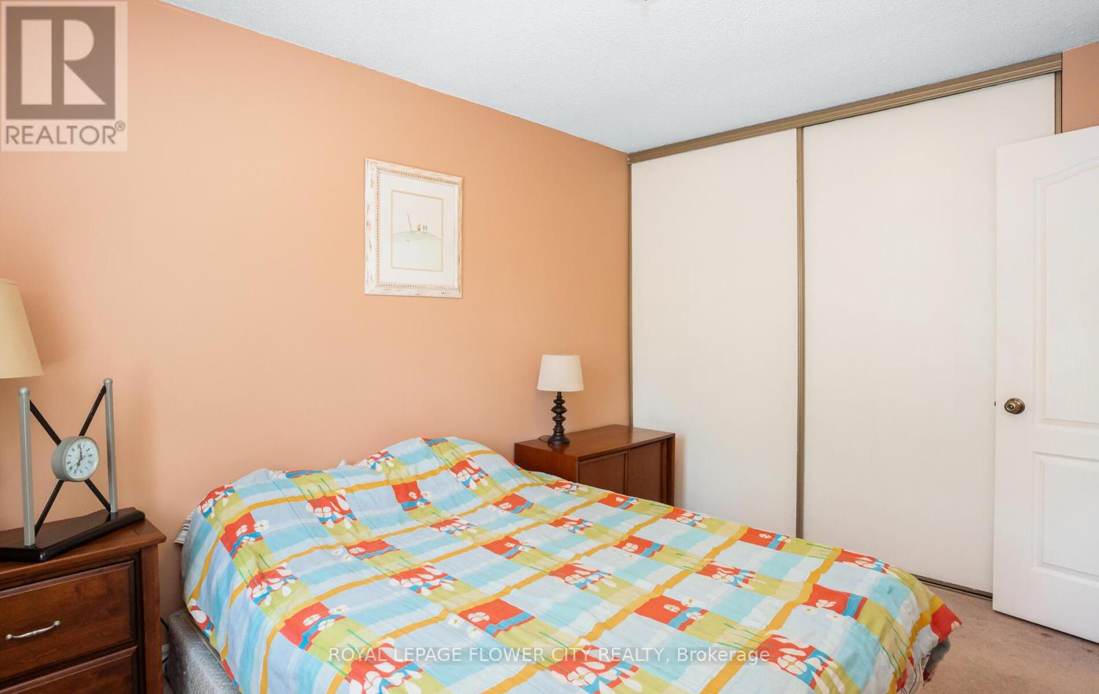 Photo 34 of 41 Chipstead Avenue, Brampton ON