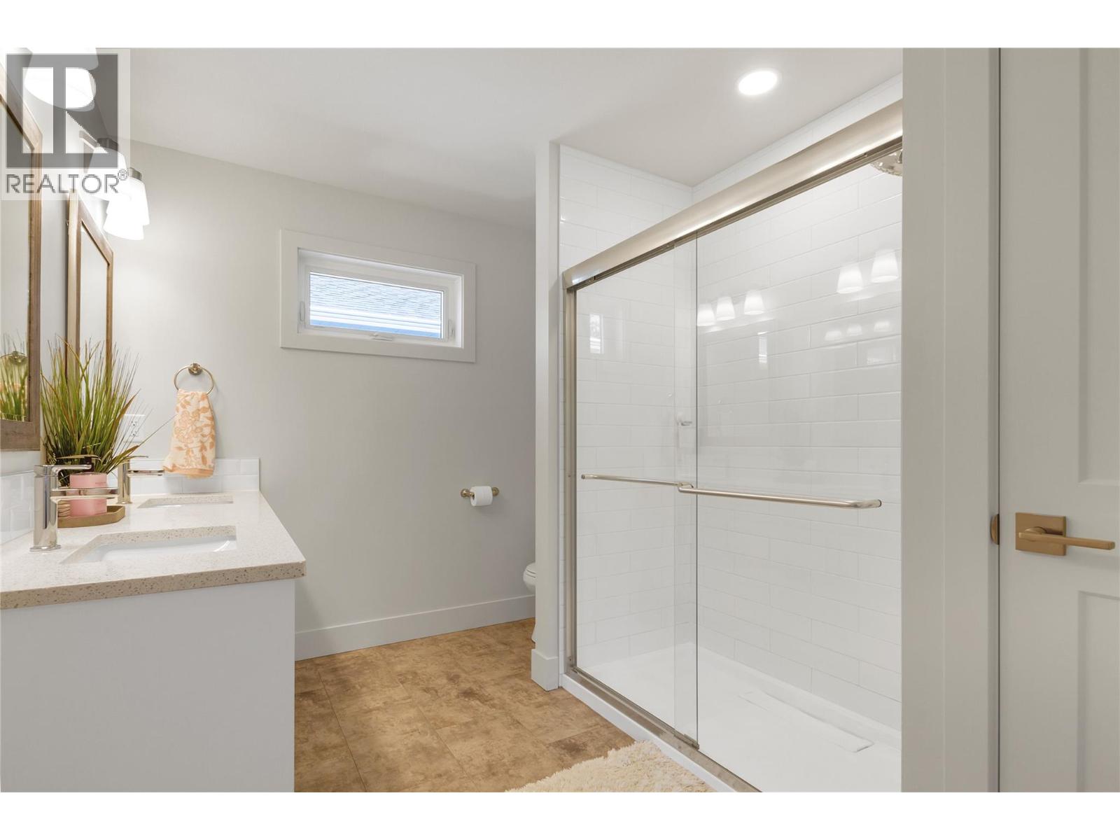 #27 6635 TRONSON ROAD - 26