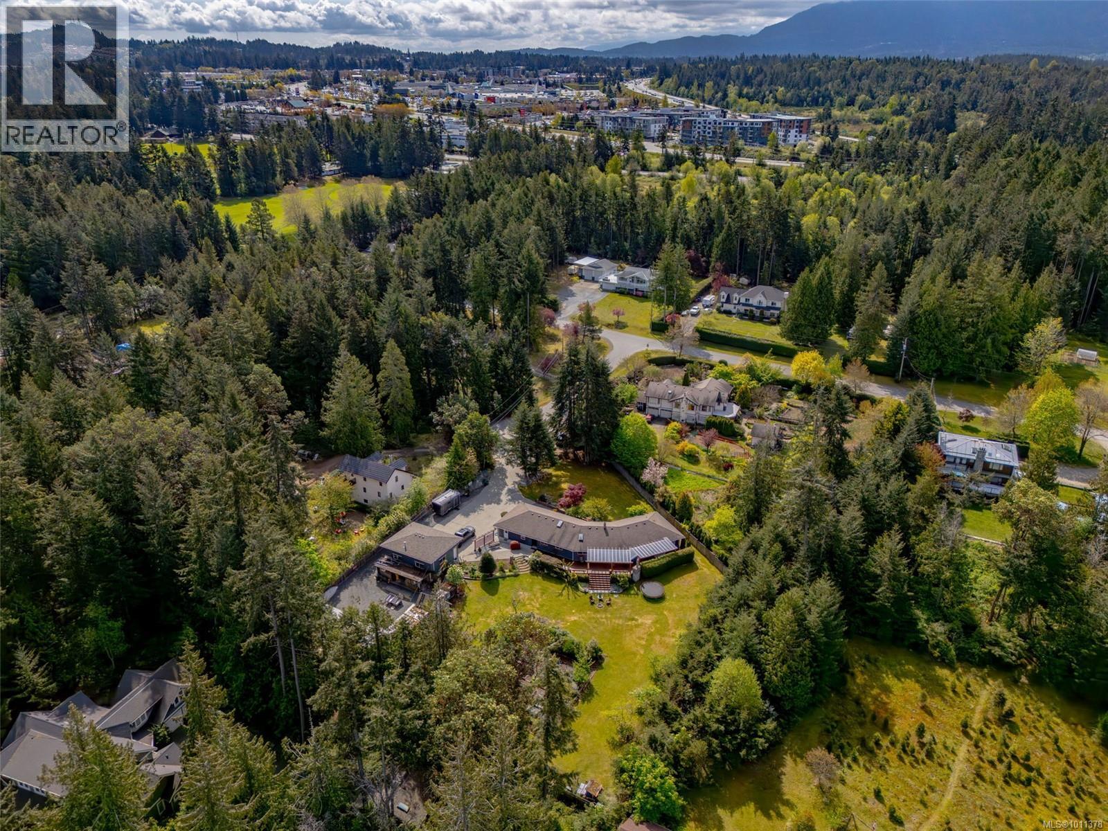 Photo 87 of 6861 Wayne Pl, Lantzville BC