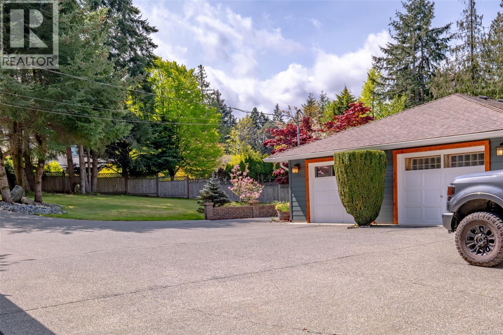 Photo 93 of 6861 Wayne Pl, Lantzville BC