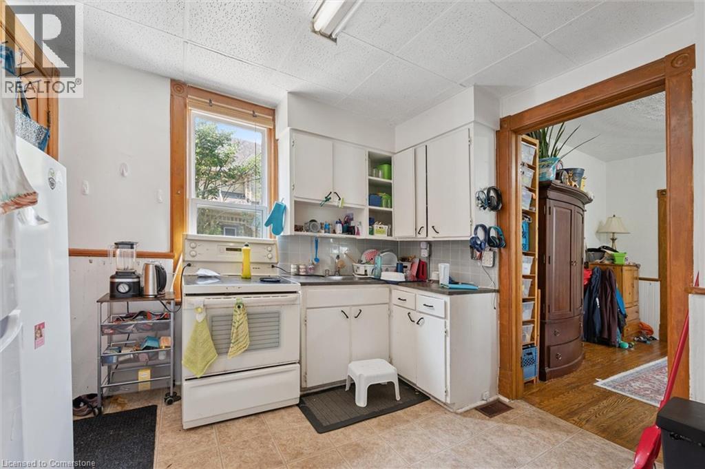 Photo 33 of 133 Joseph Street, Kitchener ON
