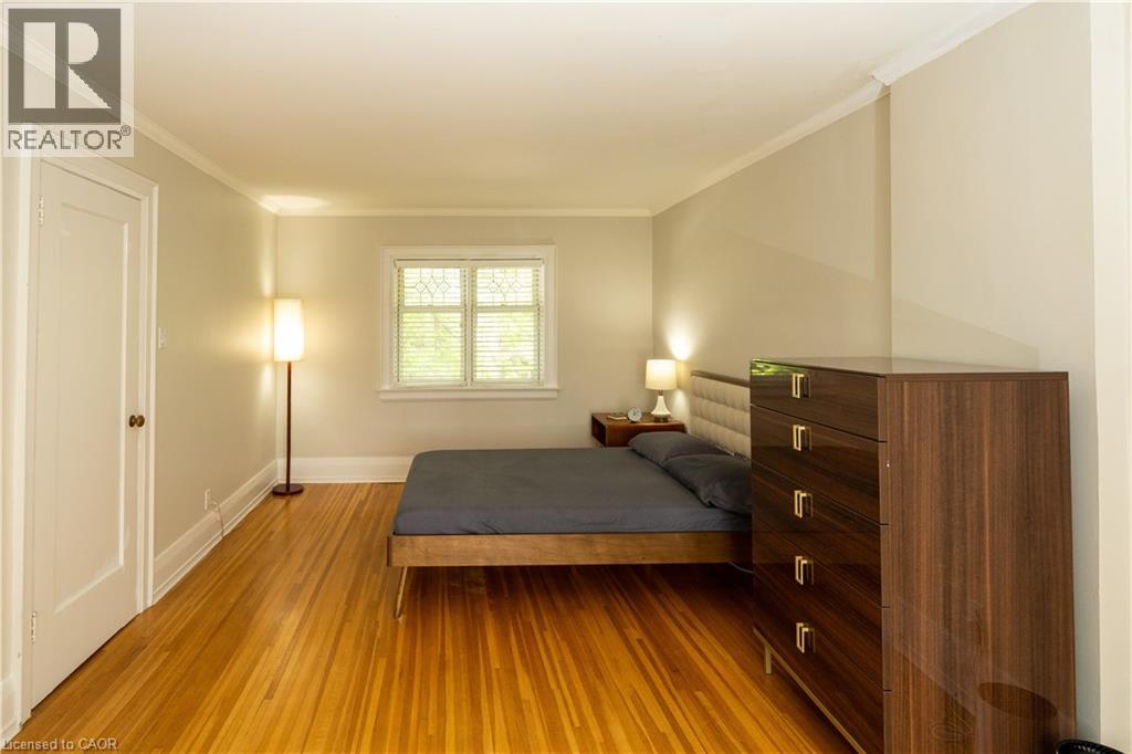 Photo 23 of 136 Humbercrest Boulevard, Toronto ON