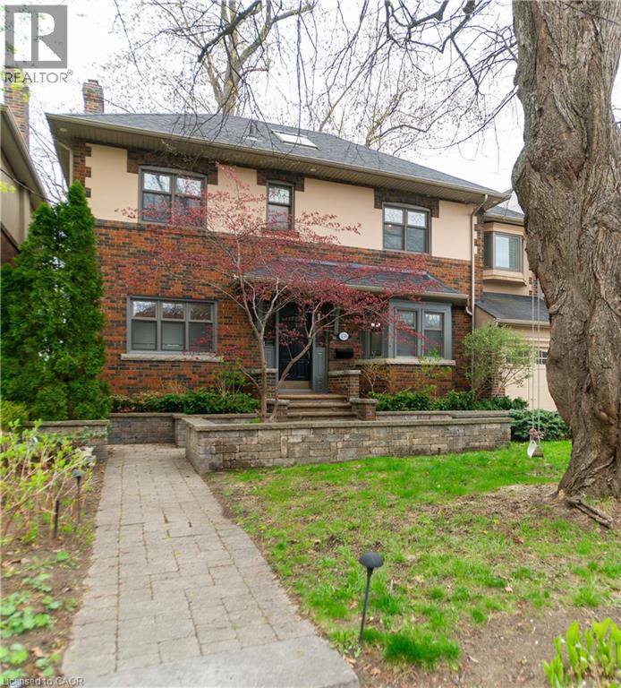 Photo 20 of 136 Humbercrest Boulevard, Toronto ON