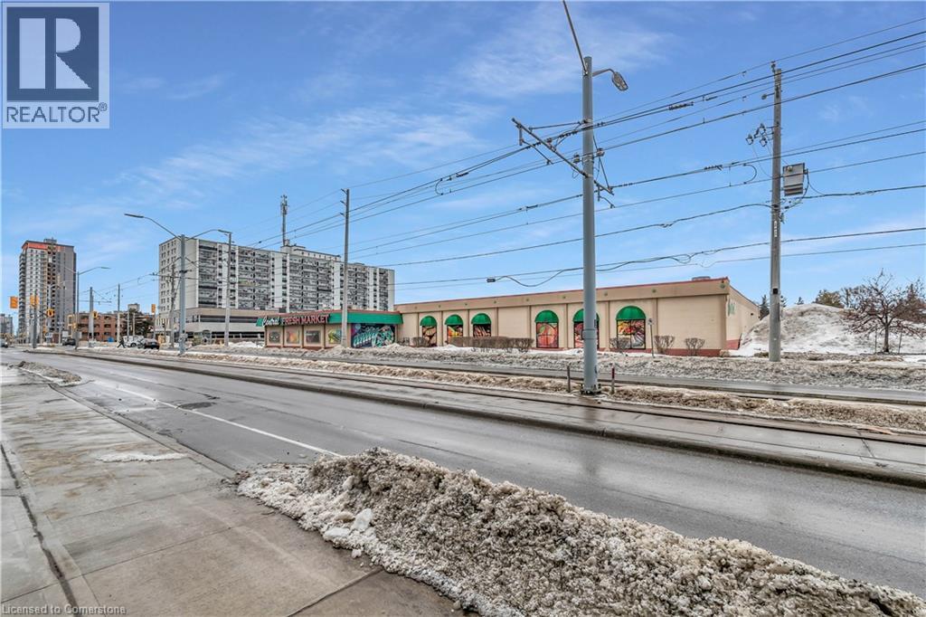 Photo 18 of 741 King Street W Unit 102, Kitchener ON