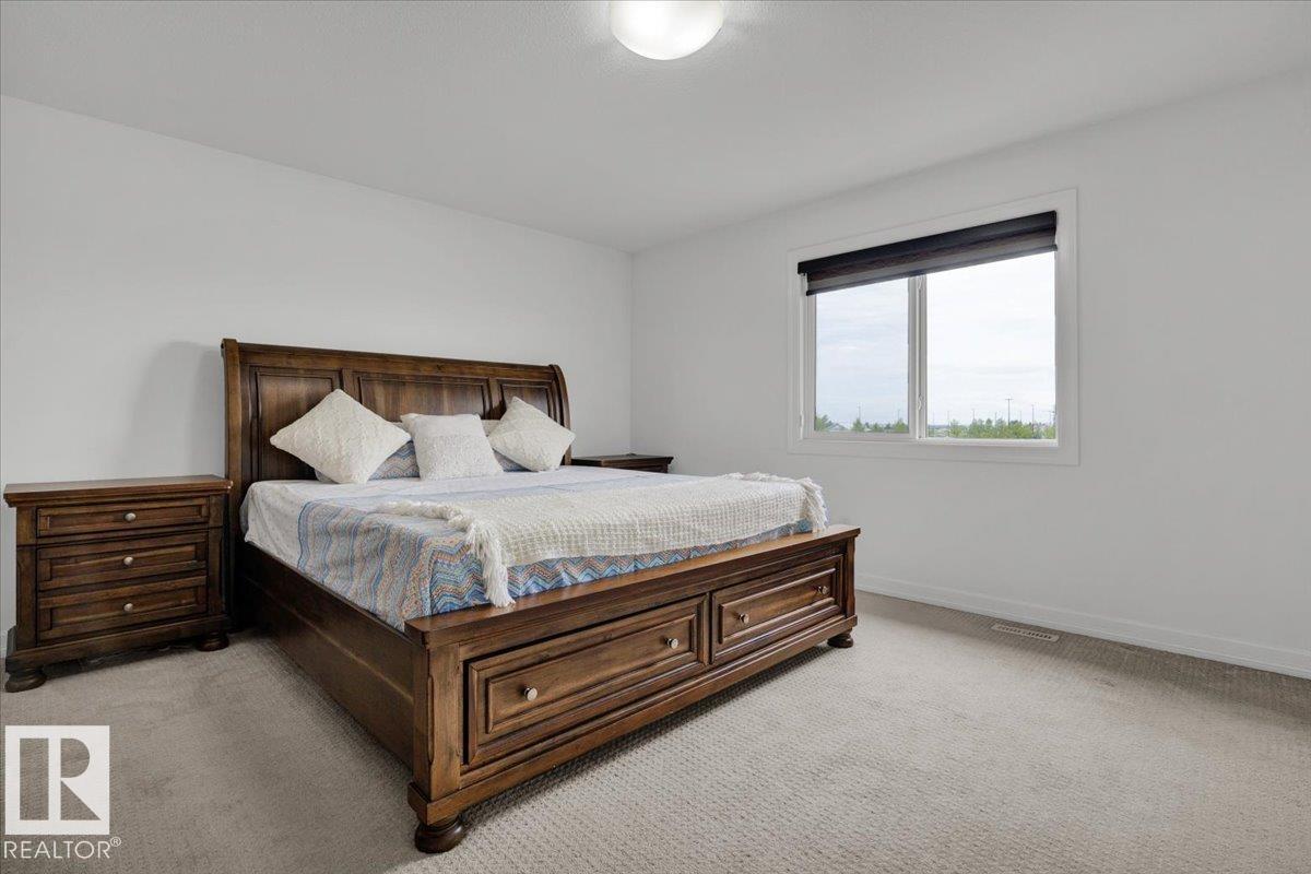 Photo 11 of 620 42 St Sw, Edmonton AB
