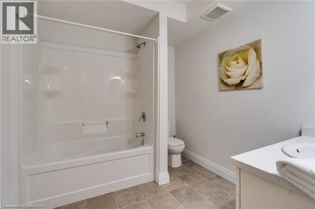 Photo 4 of 600 Victoria Street S Unit 20, Kitchener ON