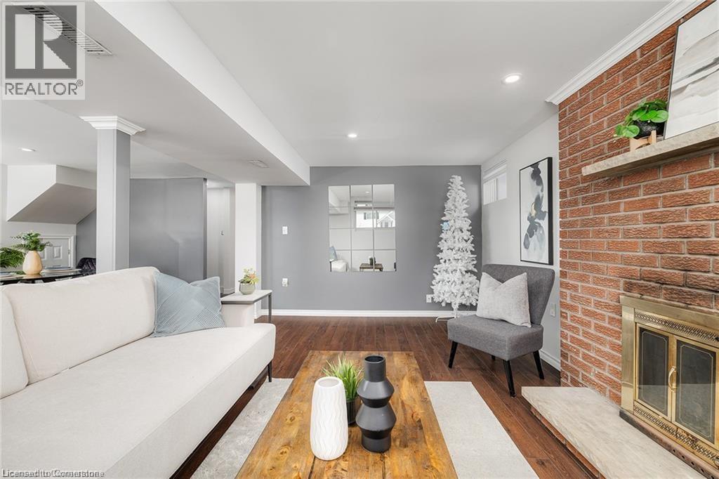 Photo 20 of 95 Avonmore Crescent, Orangeville ON