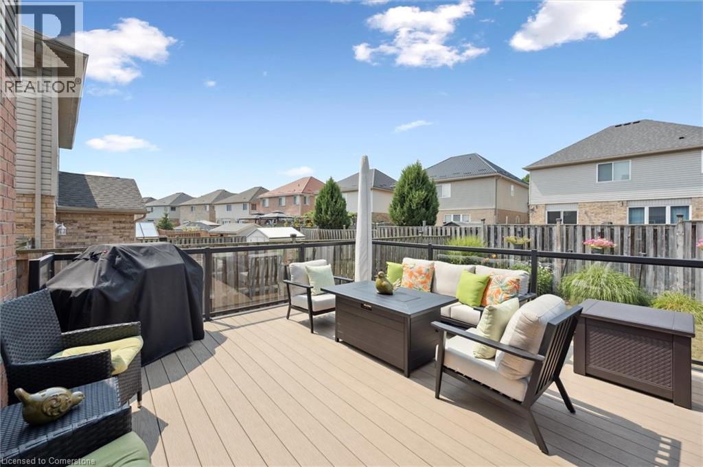 Photo 35 of 252 Colton Circle, Kitchener ON