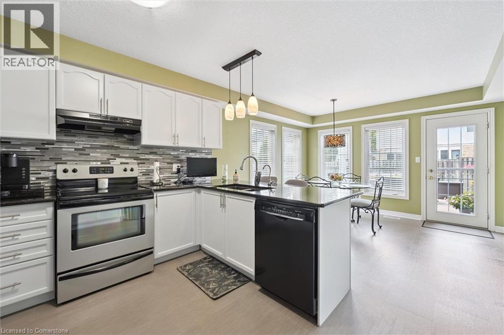 Photo 7 of 252 Colton Circle, Kitchener ON